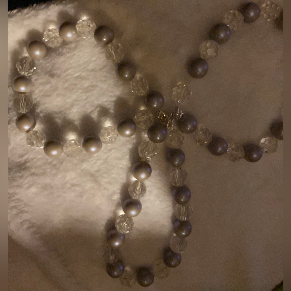 Cezanne Bracelet, 3 Strand, Beaded, Faux Pearl, Stretch, Statement, feminine - Picture 4 of 7